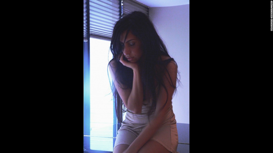 click for next image... slideshow image